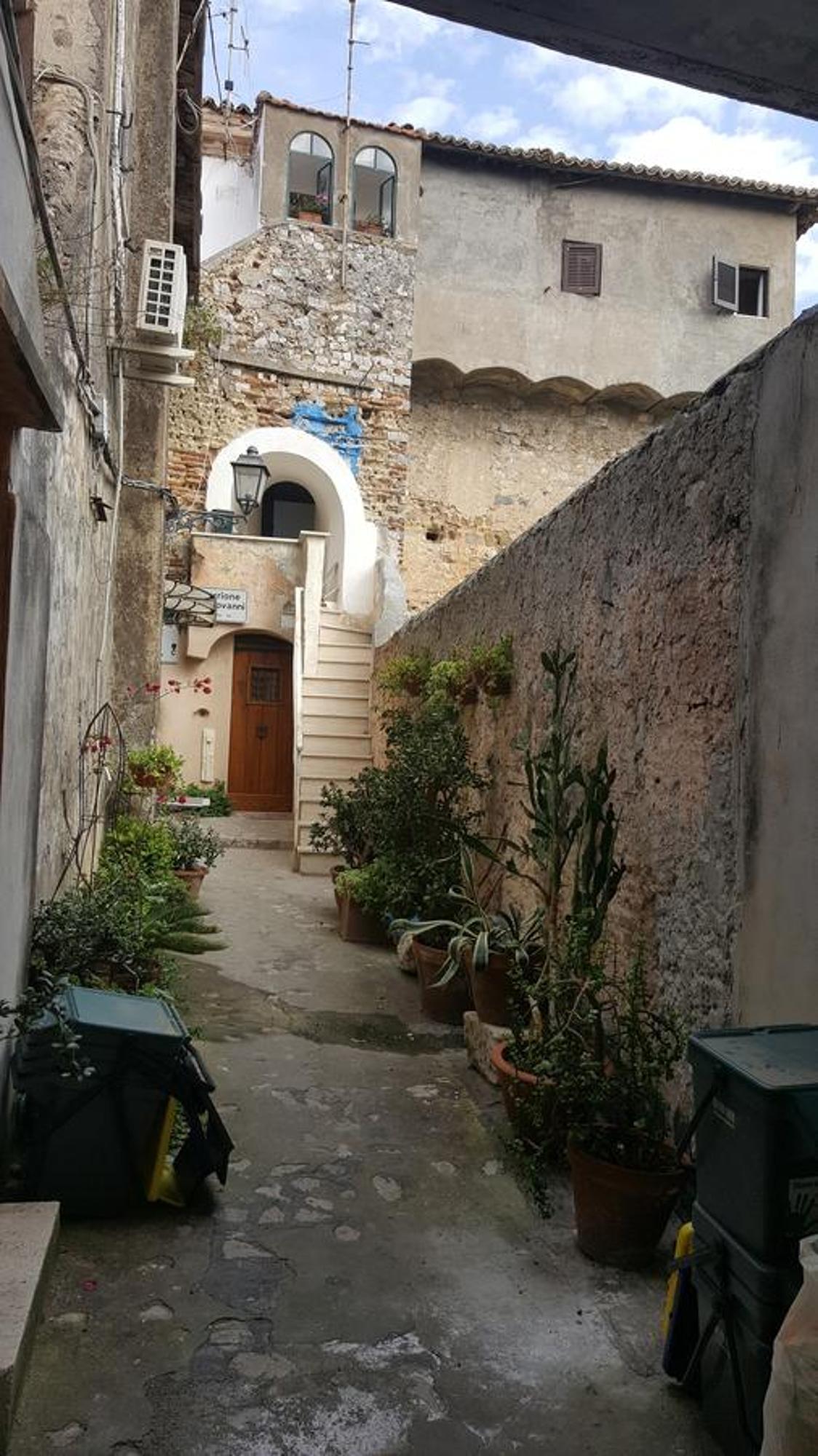 Torrione San Giovanni II تيراتشينا المظهر الخارجي الصورة